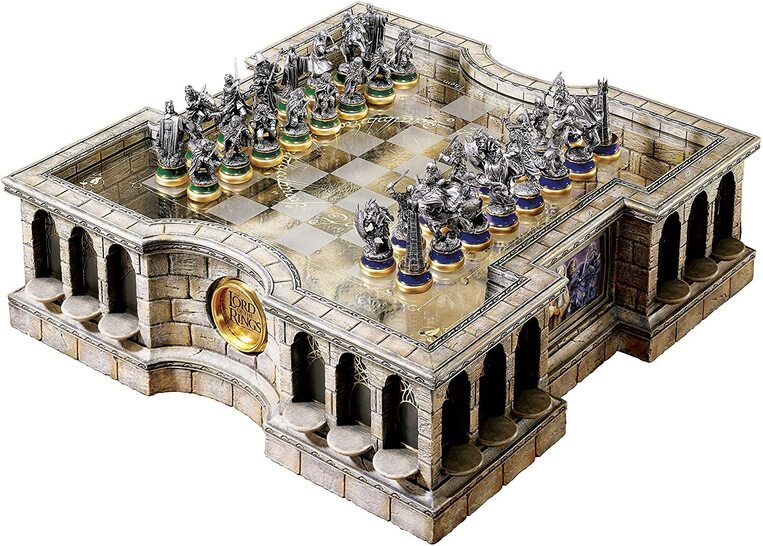 Lord of the Rings Chess Set - NN2990