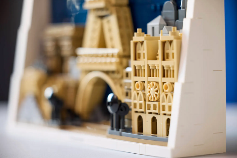 LEGO Architecture Paris City of Love - 21064