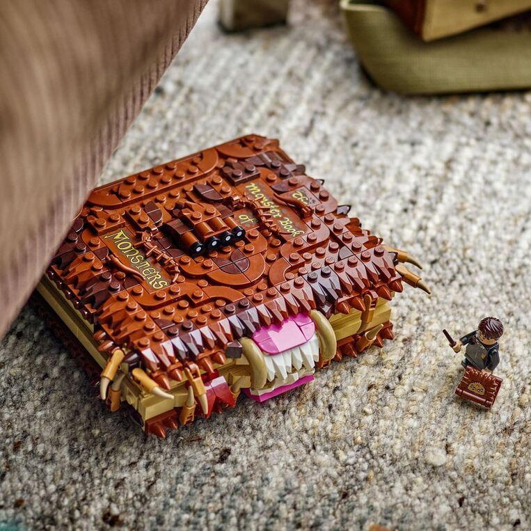 LEGO Harry Potter Chomping Monster Book Of Monsters - 76449