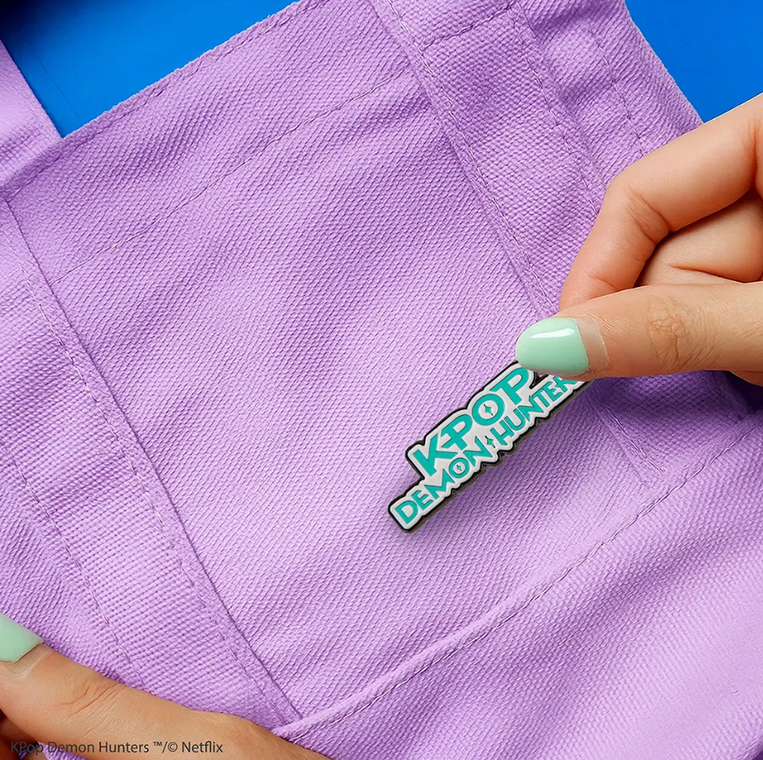 KPop Demon Hunters Blue pin badge - CR3129