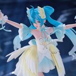 Hatsune Miku Swan Lake Figure 21cm - BAN89921