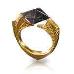 Harry Potter Replica 1/1 Lord Voldemort/s Horcrux Ring (Gold-plated) - NN8177