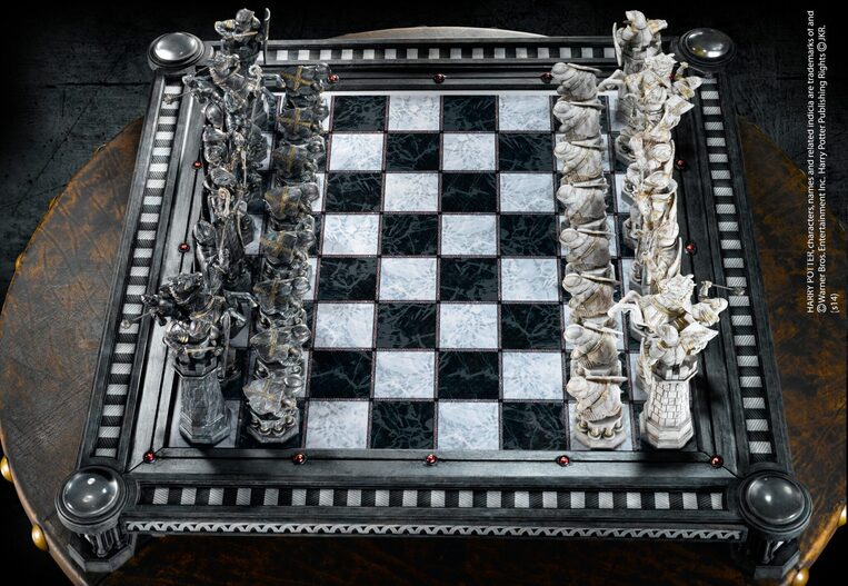 Harry Potter Final Challenge Chess Set - NN7979