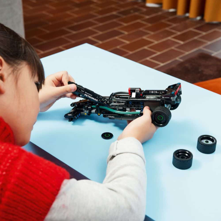 LEGO Technic Mercedes-AMG W14 E Performance - 42165