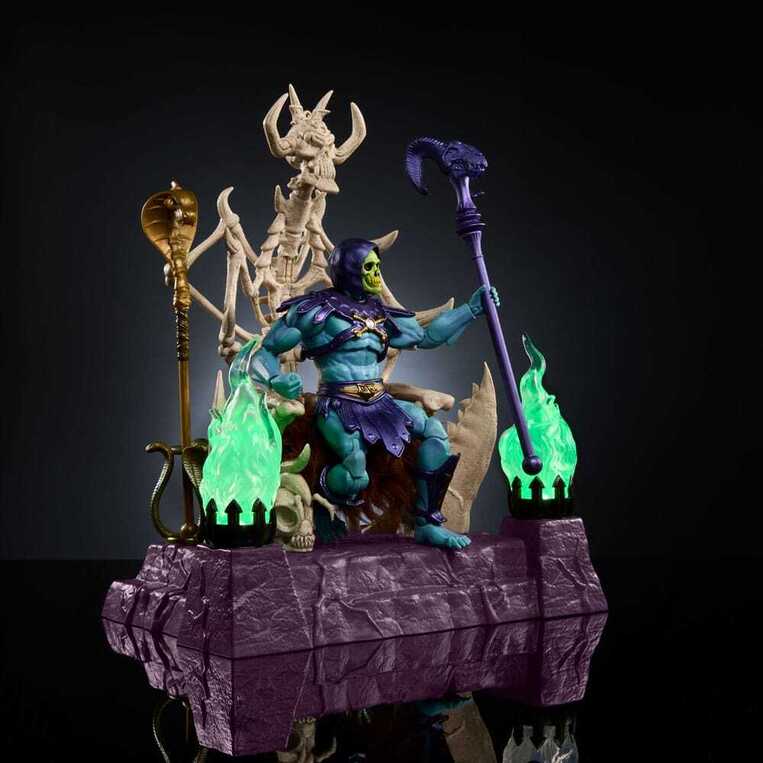 Masters of the Universe: New Eternia Masterverse Action Figure Skeletor & Throne 18 cm - HXX63