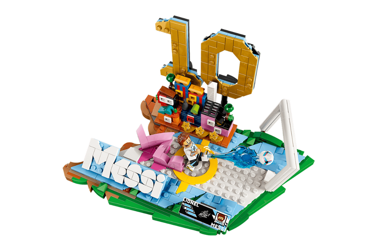 LEGO Lionel Messi Football Highlights - 43011
