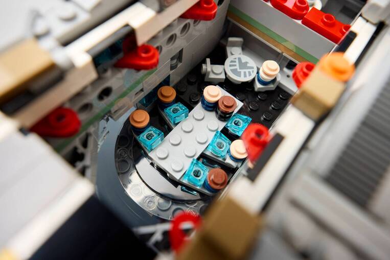 LEGO Marvel S.H.I.E.L.D. Helicarrier - 76354
