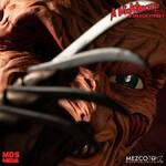 Nightmare On Elm Street Mega Scale Talking Action Figure Freddy Krueger 38 cm - MEZ25890