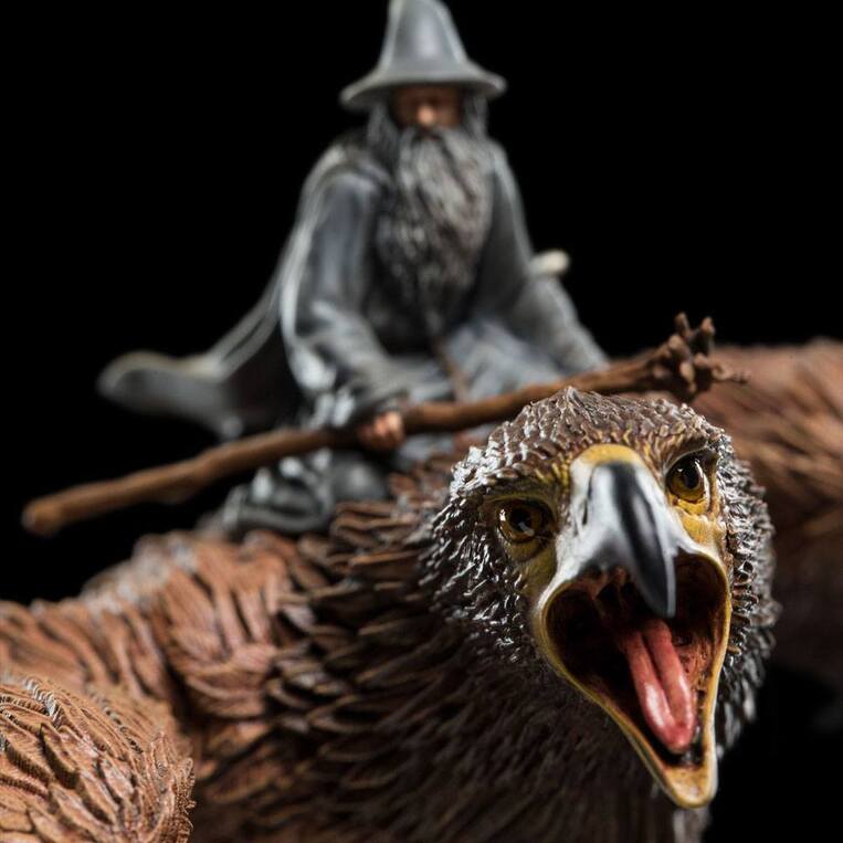Lord of the Rings Statue Gandalf on Gwaihir 15 cm - WETA860102583