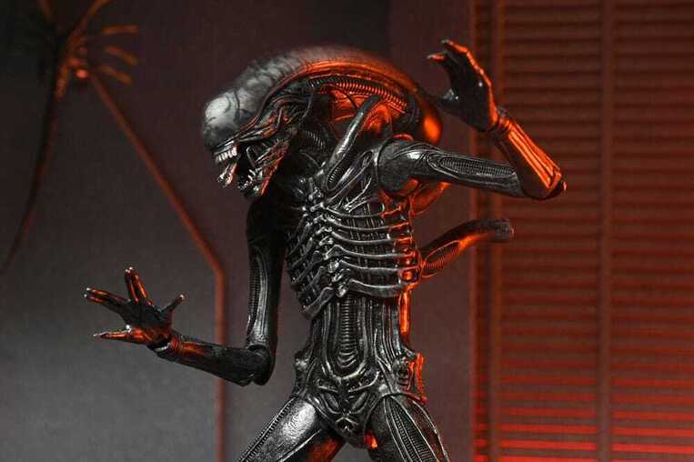 Alien: Romulus Action Figure Ultimate Xenomorph XX121 18 cm - NECA51742-01 