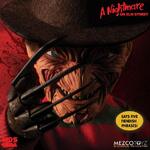 Nightmare On Elm Street Mega Scale Talking Action Figure Freddy Krueger 38 cm - MEZ25890