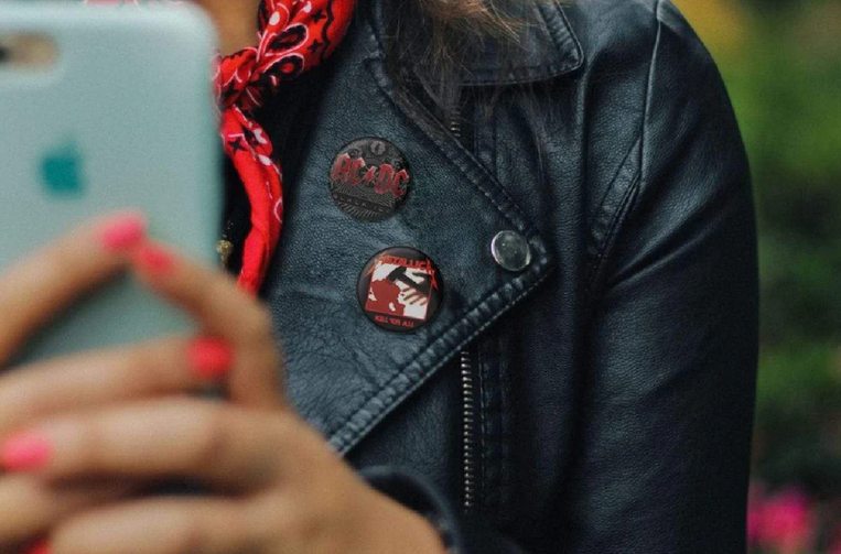 AC/DC (Black Ice) 25mm Badge - PB2013