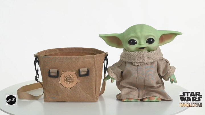 Star Wars The Child Feature With Sounds And Carrying Bag - HBX33