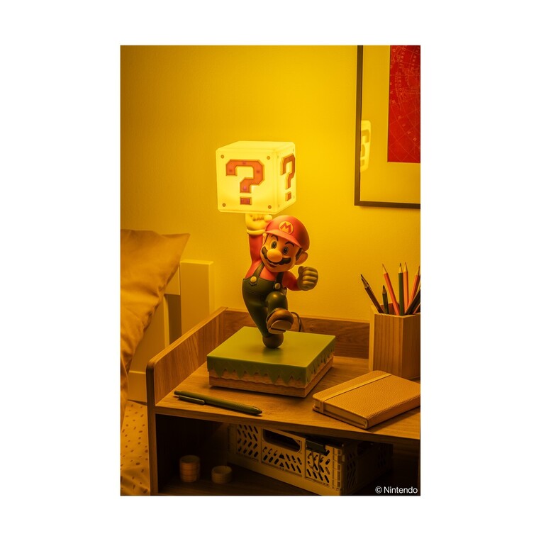 Super Mario: Diorama - Super Mario Jump Light (13cm) - PP14764NN