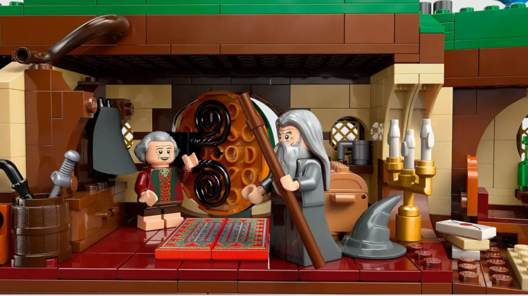 LEGO Icons Lord Of Rings: The Shire - 10354