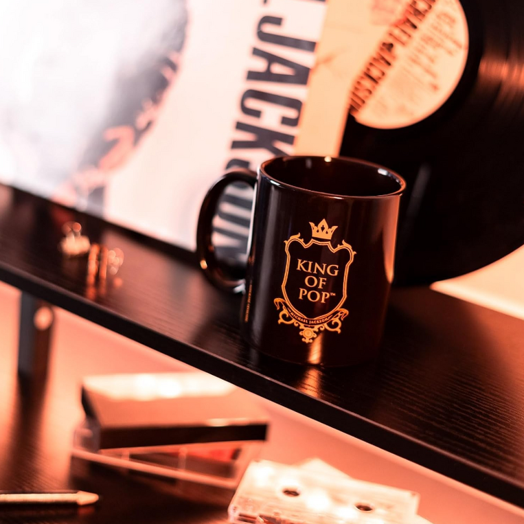 Michael Jackson Mug King of Pop Black 350 ml - GPE83635
