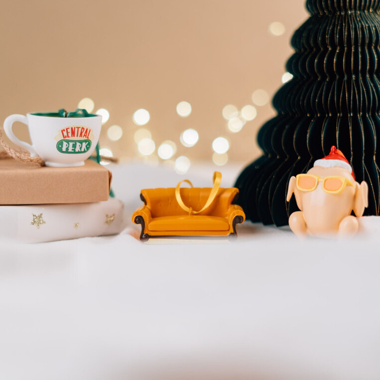 Friends Set 3 Christmas Ornaments - FQZ230820