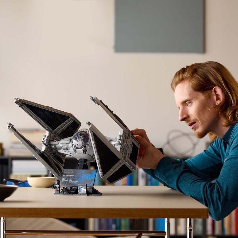 LEGO Star Wars Tie Interceptor - 75382