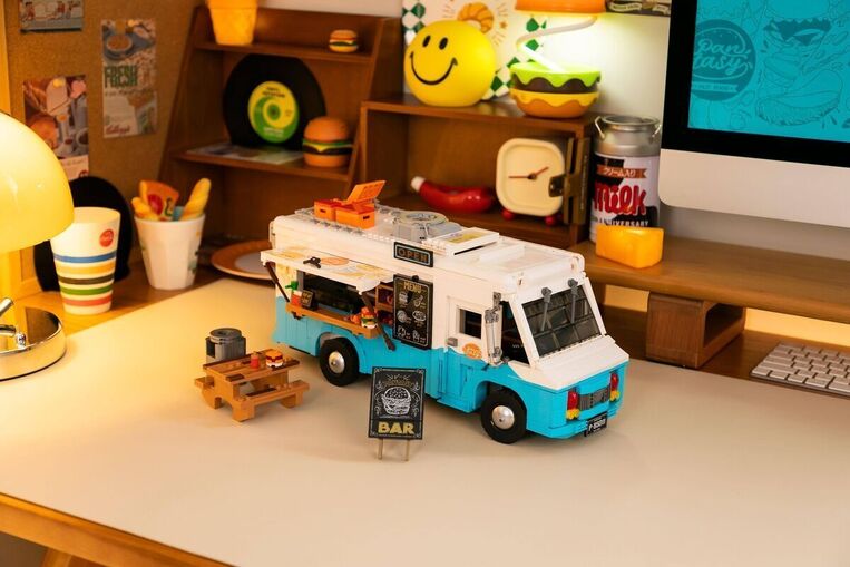 Original-Joyside Series Construction Set Retro Food Truck 19 cm - PASY-85011