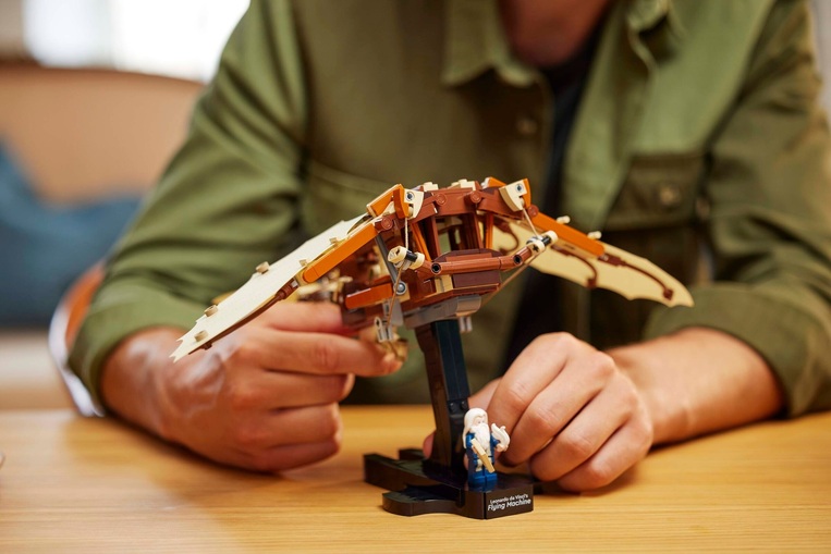 LEGO Icons Leonardo da Vinci's Flying Machine - 10363
