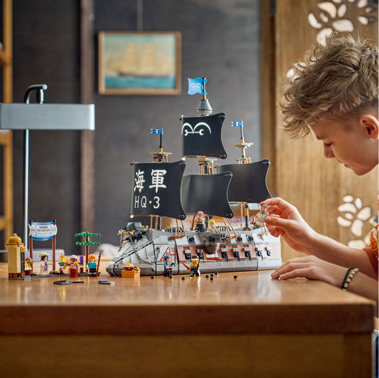 LEGO One Piece Garp's Marine Battleship - 75646