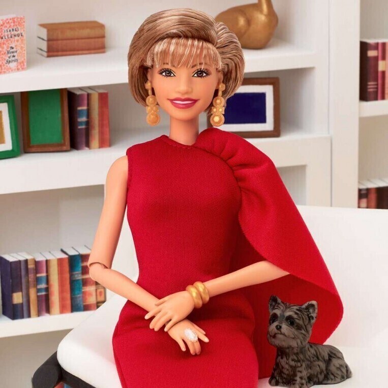 Barbie Συλλεκτική Κούκλα Inspiring Women Isabel Allende - HRM44