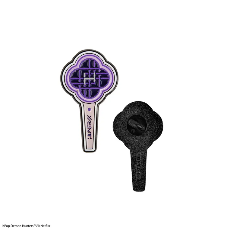 KPop Demon Hunters Pin badge Huntr/x light stick - CR3137