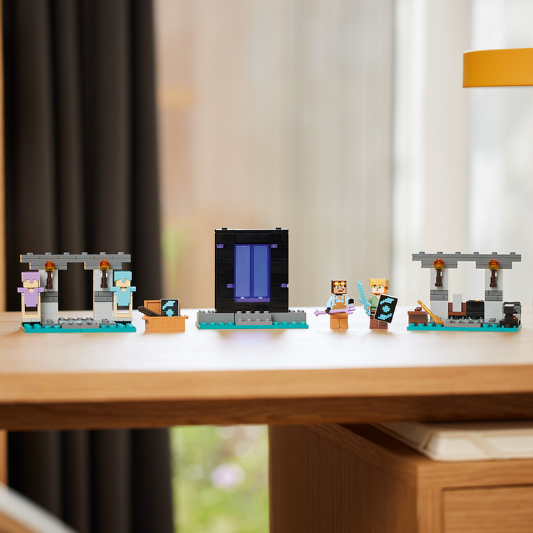 LEGO Minecraft The Armory - 21252