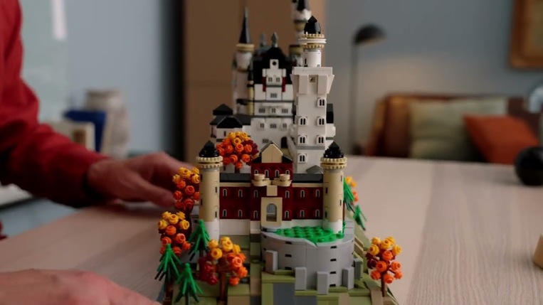 LEGO Architecture Neuschwanstein Castle Set - 21063 