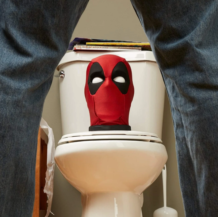 Marvel Legends Premium Interactive Head Deadpool's Head - E6981
