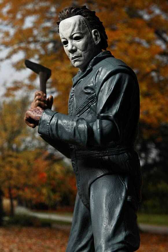 Halloween: The Curse of Michael Myers Action Figure Ultimate Michael Myers 18 cm - NECAN60652-06