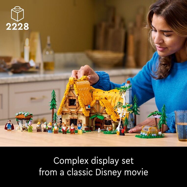 LEGO Disney Princess Snow White And The Seven Dwarfs' Cottage - 43242