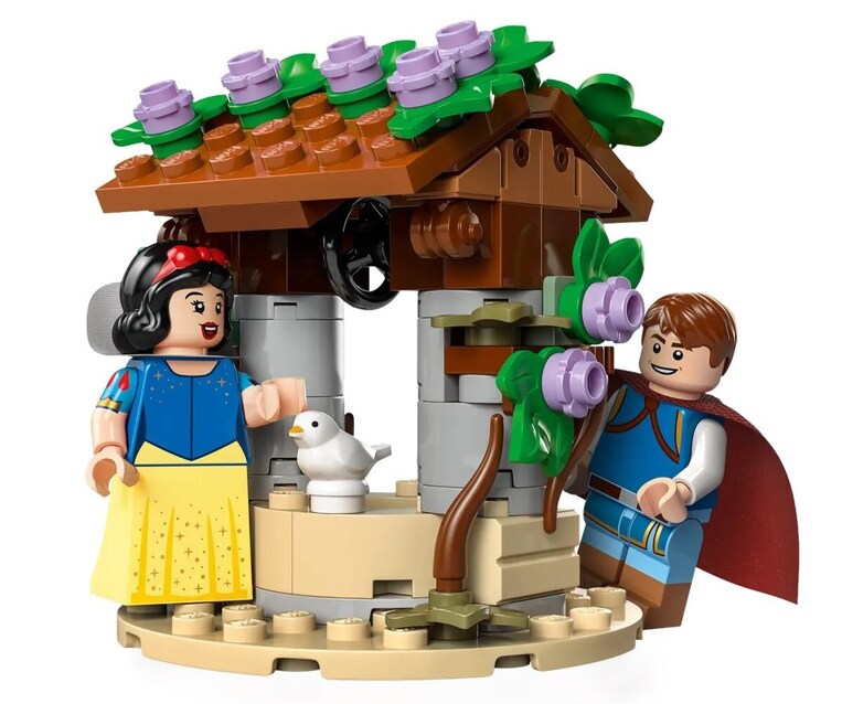 LEGO Disney Princess Snow White And The Seven Dwarfs' Cottage - 43242