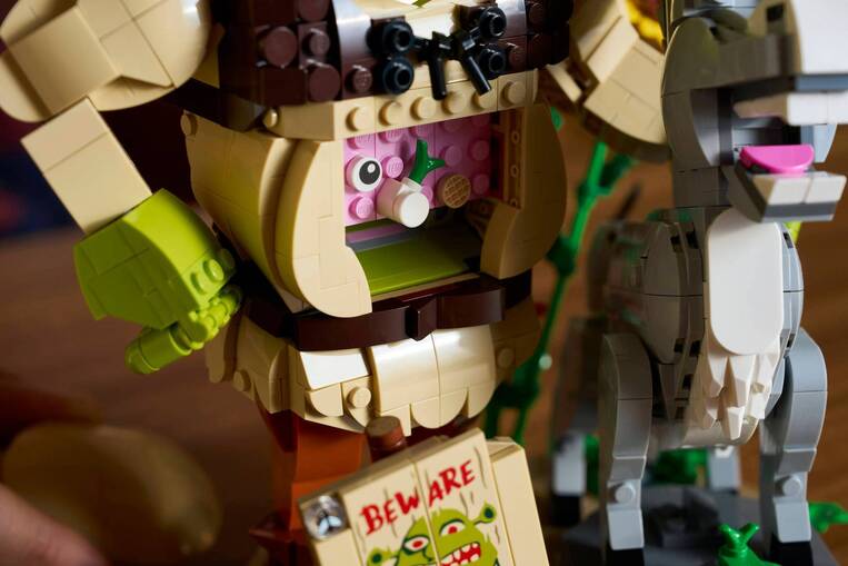 LEGO Shrek, Donkey & Puss in Boots - 72423