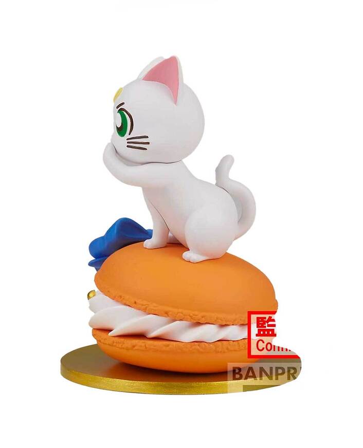 Pretty Guardian Sailor Moon Cosmos - Artemis (Ver.B) Statue - BAN88070