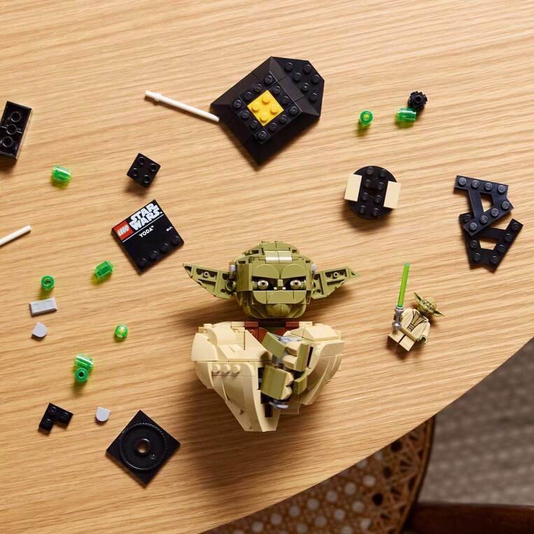 LEGO Star Wars Yoda Bust - 75438