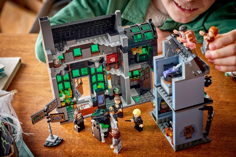 LEGO Harry Potter Knockturn Alley™ Wizarding Shops - 76471