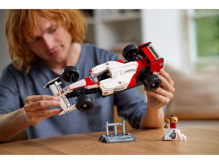 LEGO Icons McLaren MP4/4 en Ayrton Senna – 10330