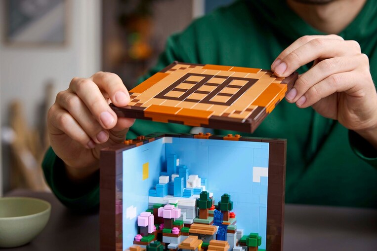 LEGO The Crafting Table Set - 21265