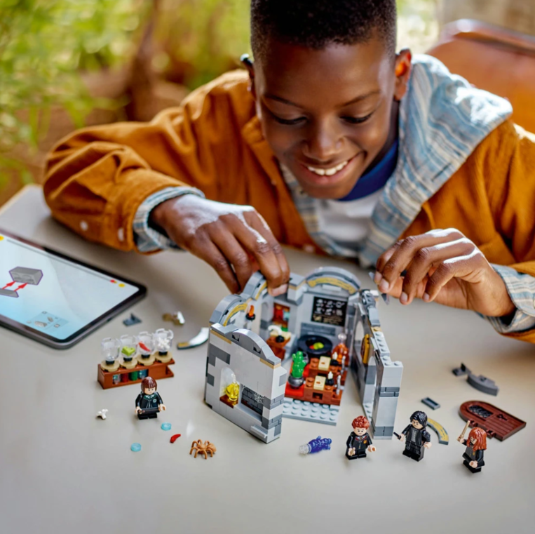 LEGO Harry Potter Hogwarts Castle Potions Class - 76431