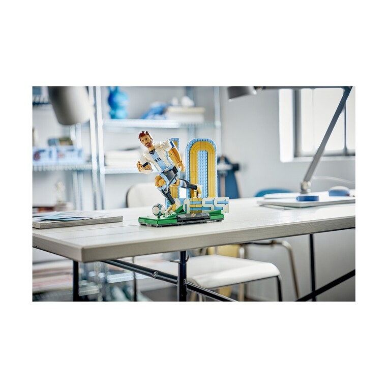 LEGO Lionel Messi Football Legend - 43015