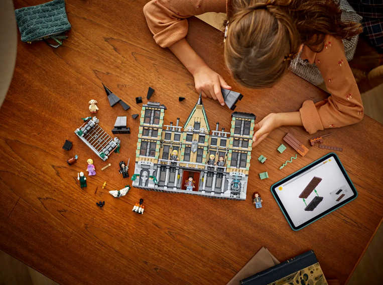 LEGO Harry Potter Malfoy Manor - 76453