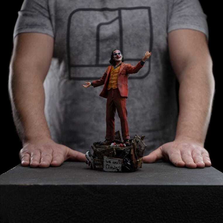 DC Comics Art Scale Deluxe Statue 1/10 Joker (Arthur Fleck) 19 cm - IS95682