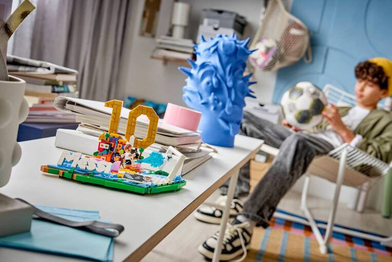 LEGO Lionel Messi Football Highlights - 43011