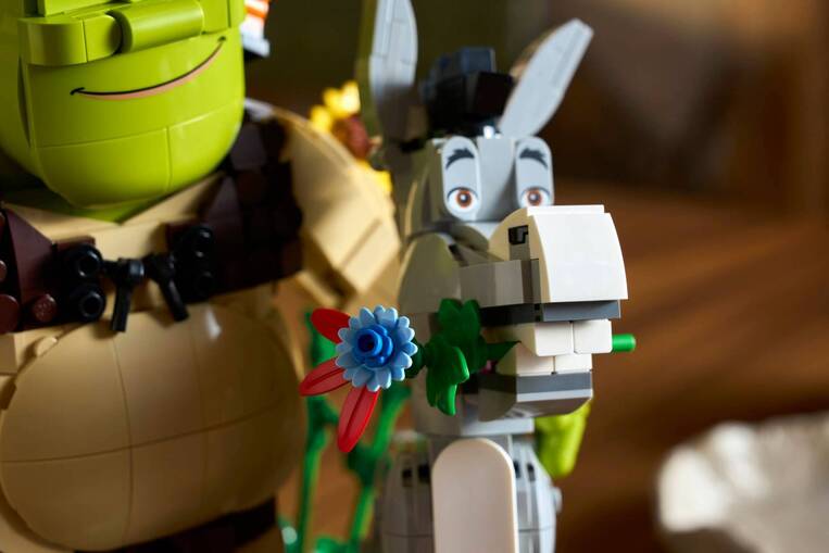 LEGO Shrek, Donkey & Puss in Boots - 72423