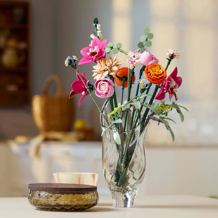 LEGO Botanical Pretty Pink Flower Bouquet - 10342