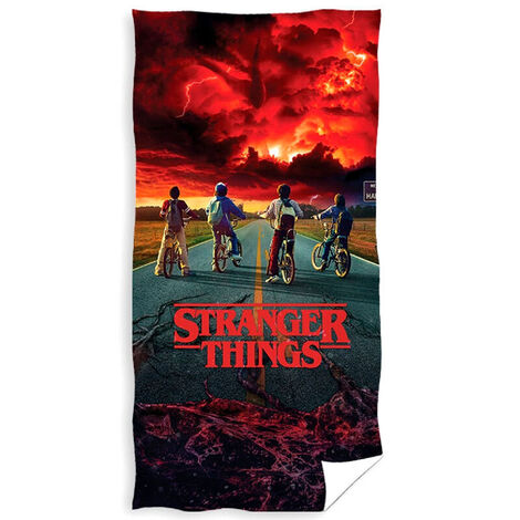 Stranger Things Microfibre Beach Towel 140x70cm - STR-215004-MAN