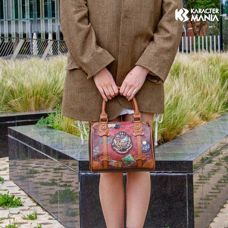 Harry Potter Brown Small Chest Handbag Railway - KMN36637