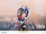 The Legend of Zelda Breath of the Wild PVC Statue Hylian Shield Standard Edition 29 cm - F4FBOTWHS