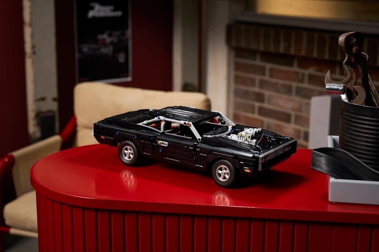 LEGO Fast and Furious Dodge Charger R/T Car - 42231